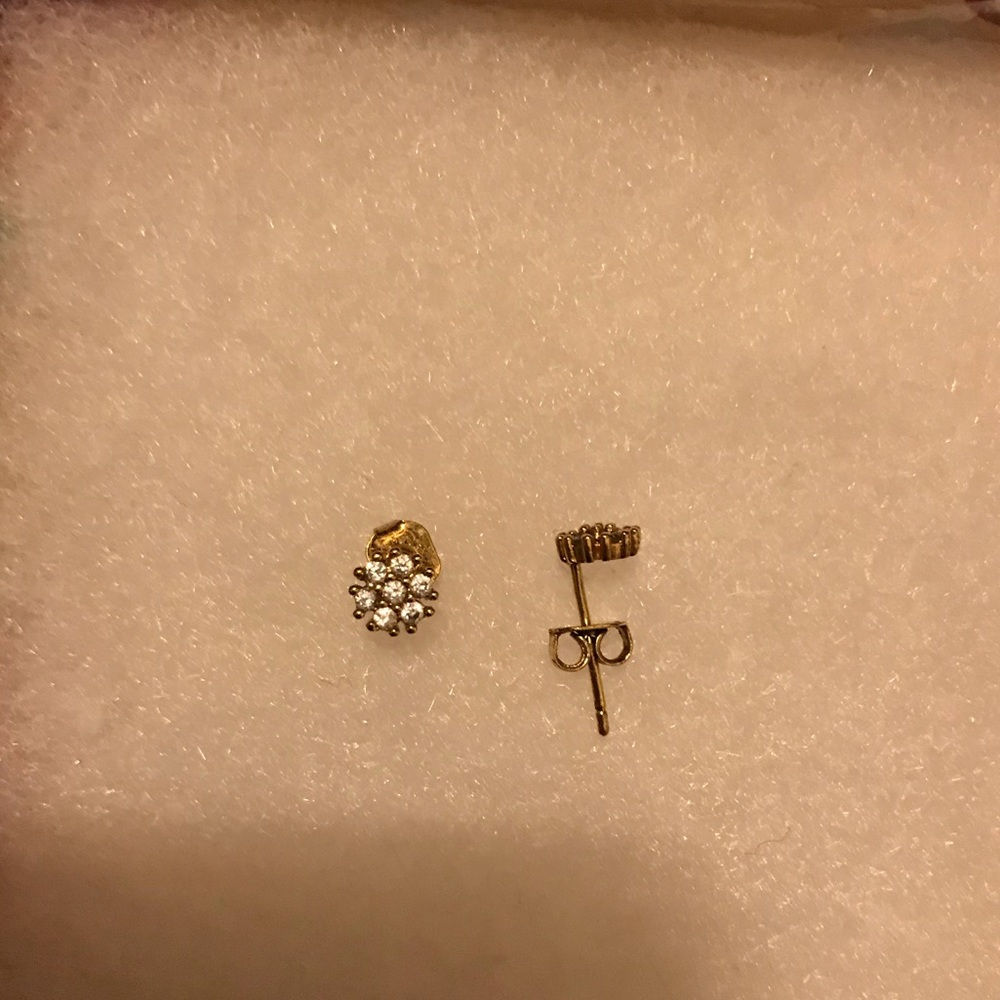 Diamond gold flower earrings